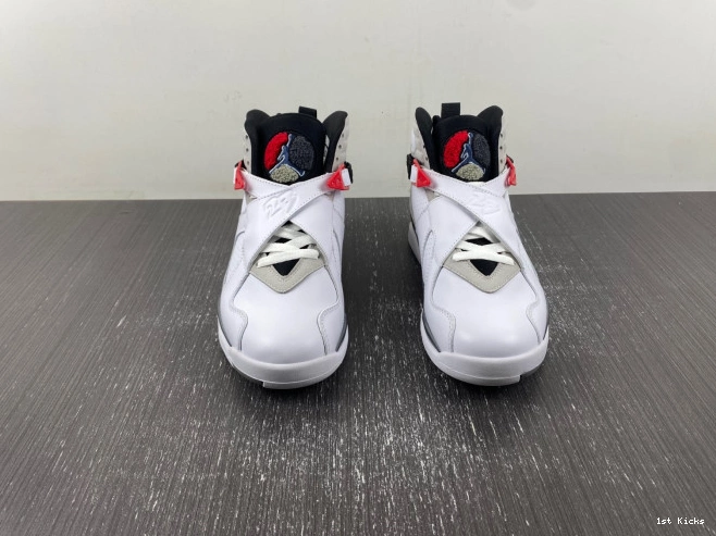 305381-103 Retro Bugs (2013) Jordan 8 Air Bunny 0707